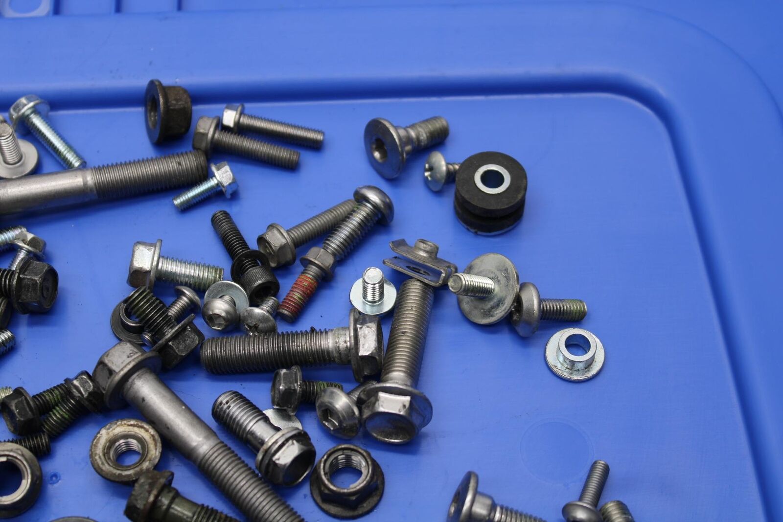 20 KAWASAKI Z400 ER400 ABS MISCELLANEOUS BOLTS, SCREWS AND HARDWARE BB586