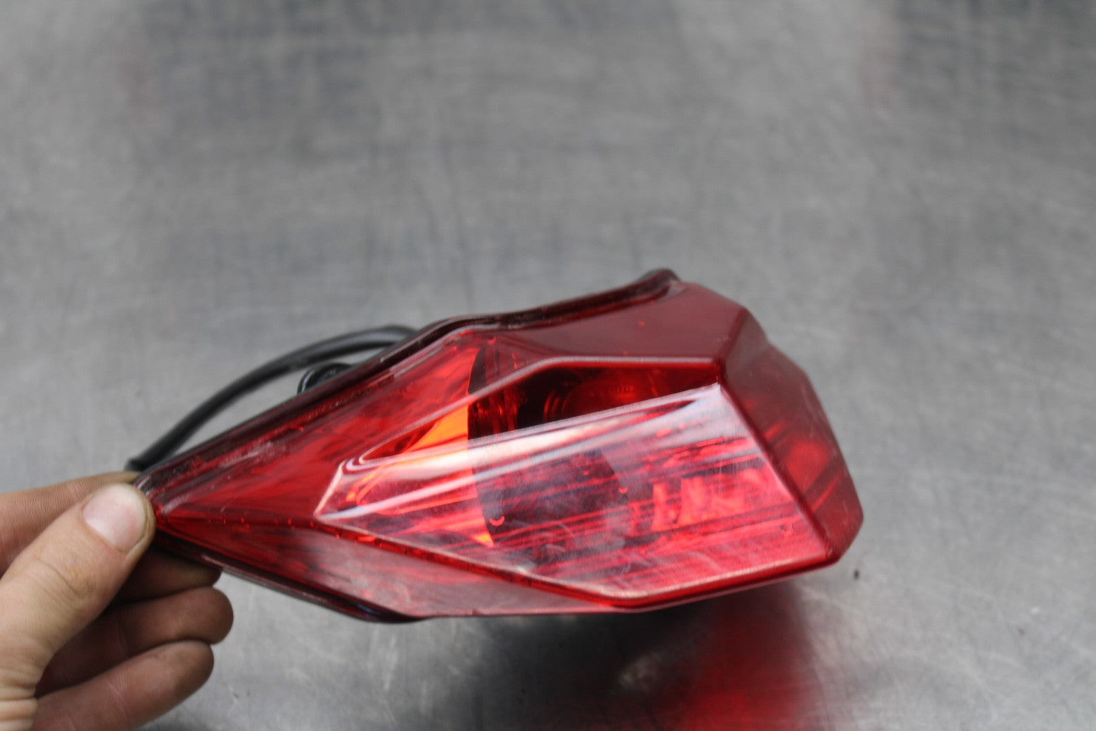 13-17 KAWASAKI NINJA 300 EX300 ABS REAR TAIL TAILLIGHT BACK BRAKE LIGHT BB187