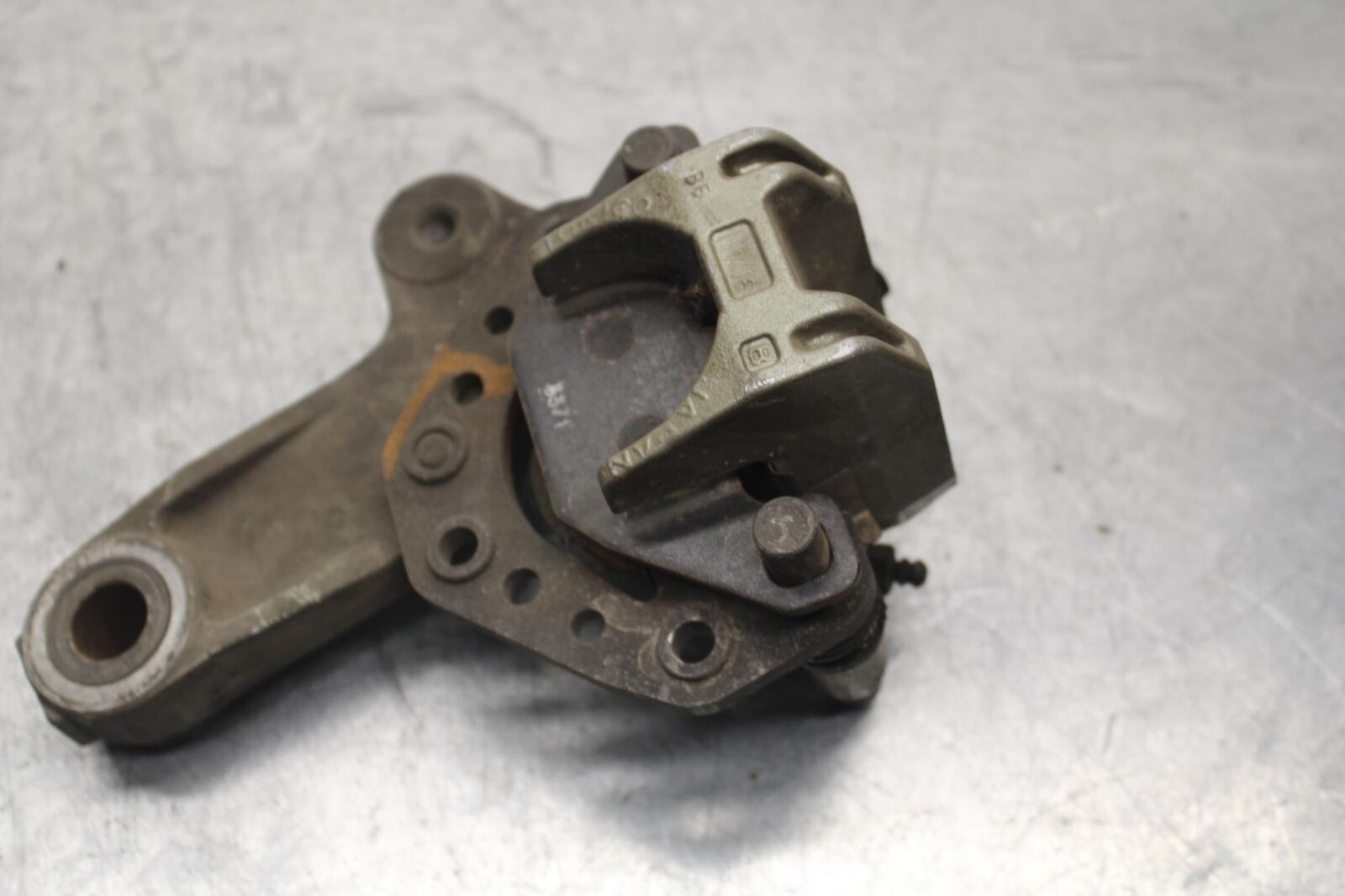 1985 Kawasaki Ninja 900R ZX900A REAR BACK BRAKE CALIPER W MOUNT  BB84