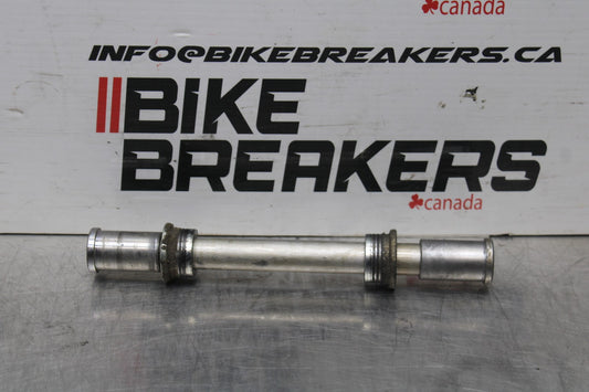 99 KAWASAKI NINJA ZX9R FRONT WHEEL RIM AXLE PIVOT BOLT BB05