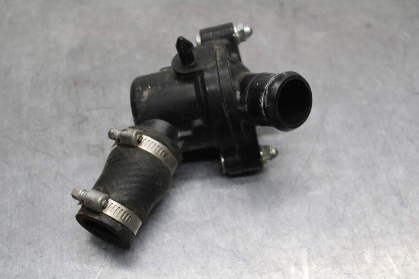 07-08 YAMAHA YZF R1 THERMOSTAT W HOUSING ASSEMBLY BB724