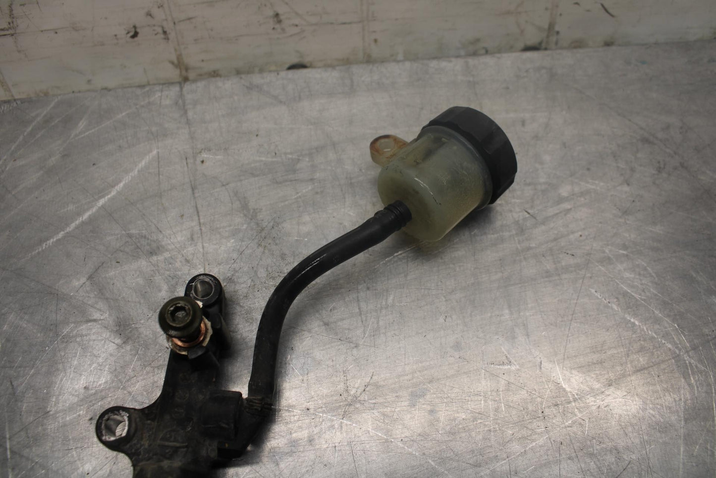 05 YAMAHA YZF R6S REAR BREMBO  BRAKE MASTER CYLINDER W RESERVOIR BB462