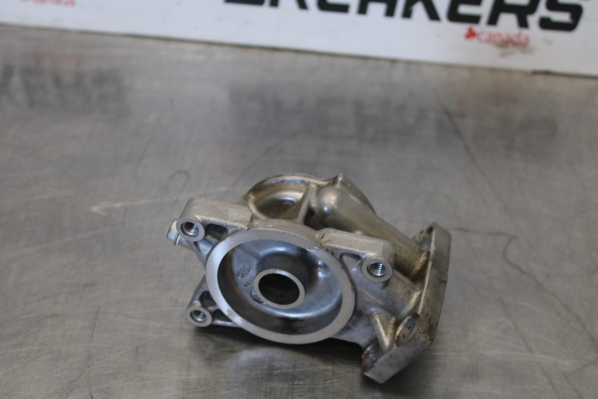 20-22 KAWASAKI NINJA ZX6R ENGINE OIL FILTER HOUSING BB884