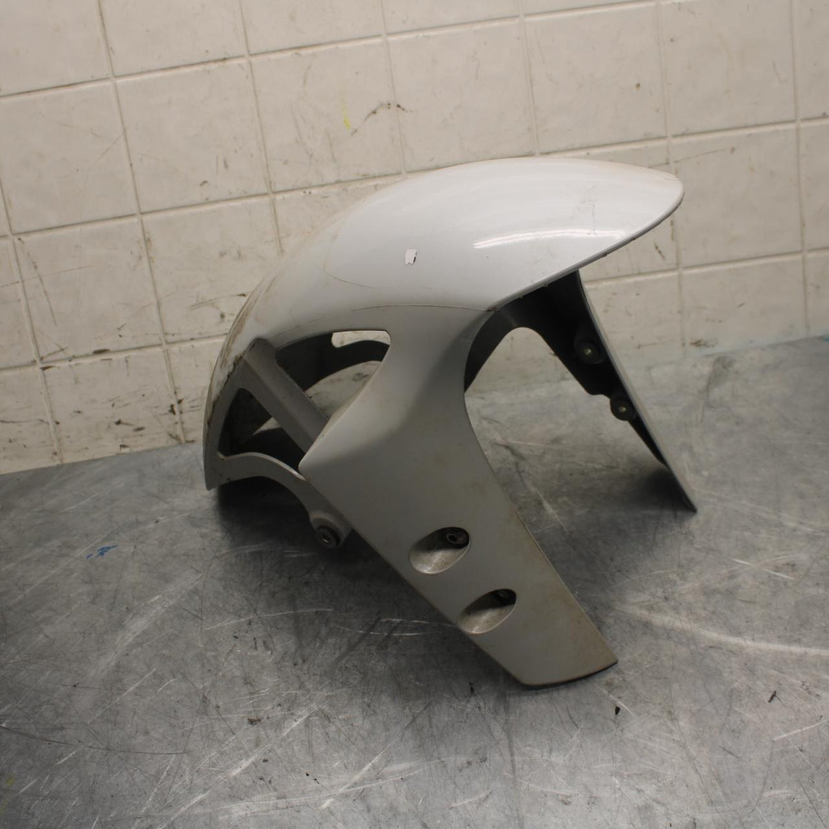 2013 Yamaha YZF R1 FRONT WHEEL FENDER COWL FAIRING  BB507