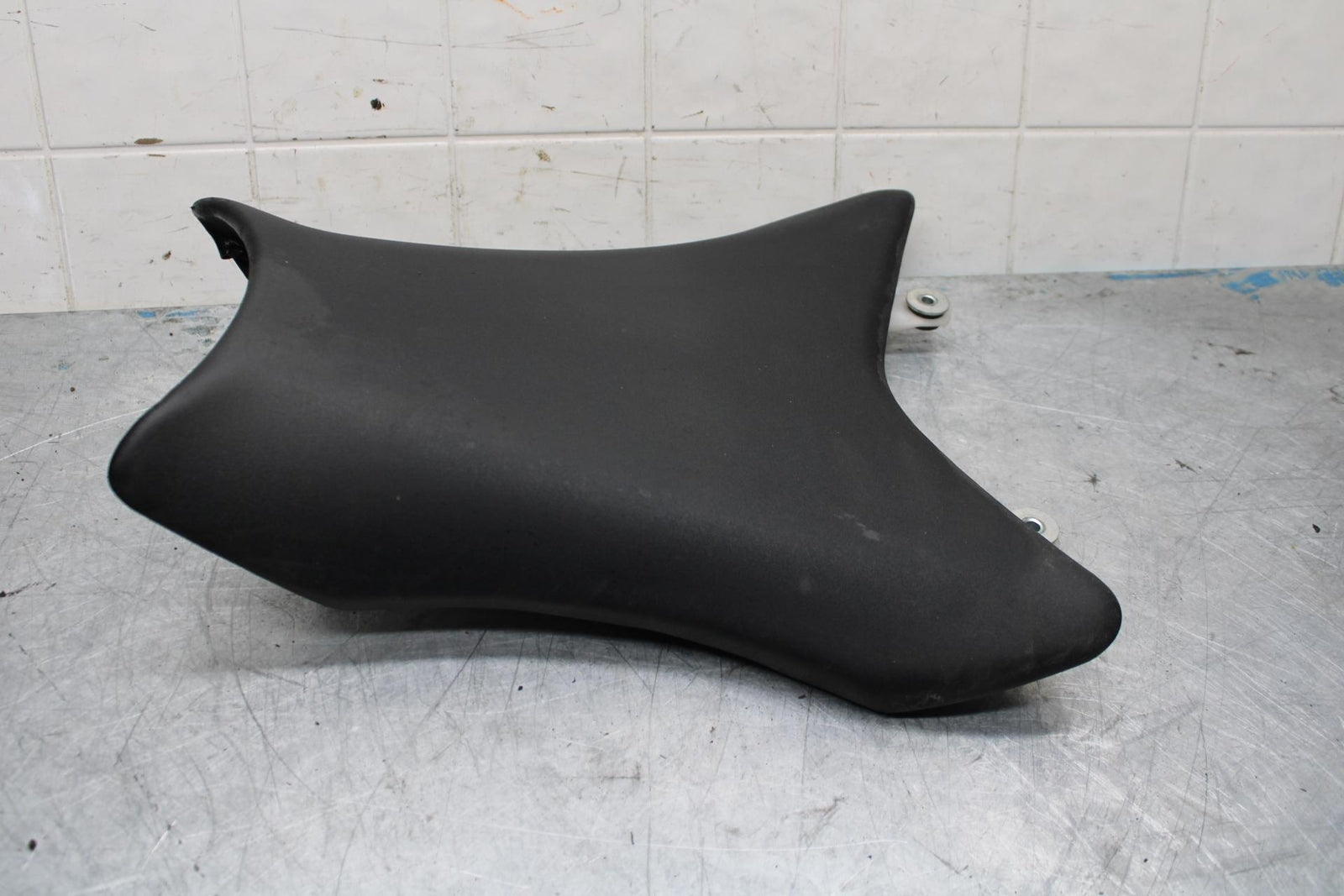 11-15 KAWASAKI ZX1000R FRONT DRIVERS SEAT PAD SADDLE PILLION BB445