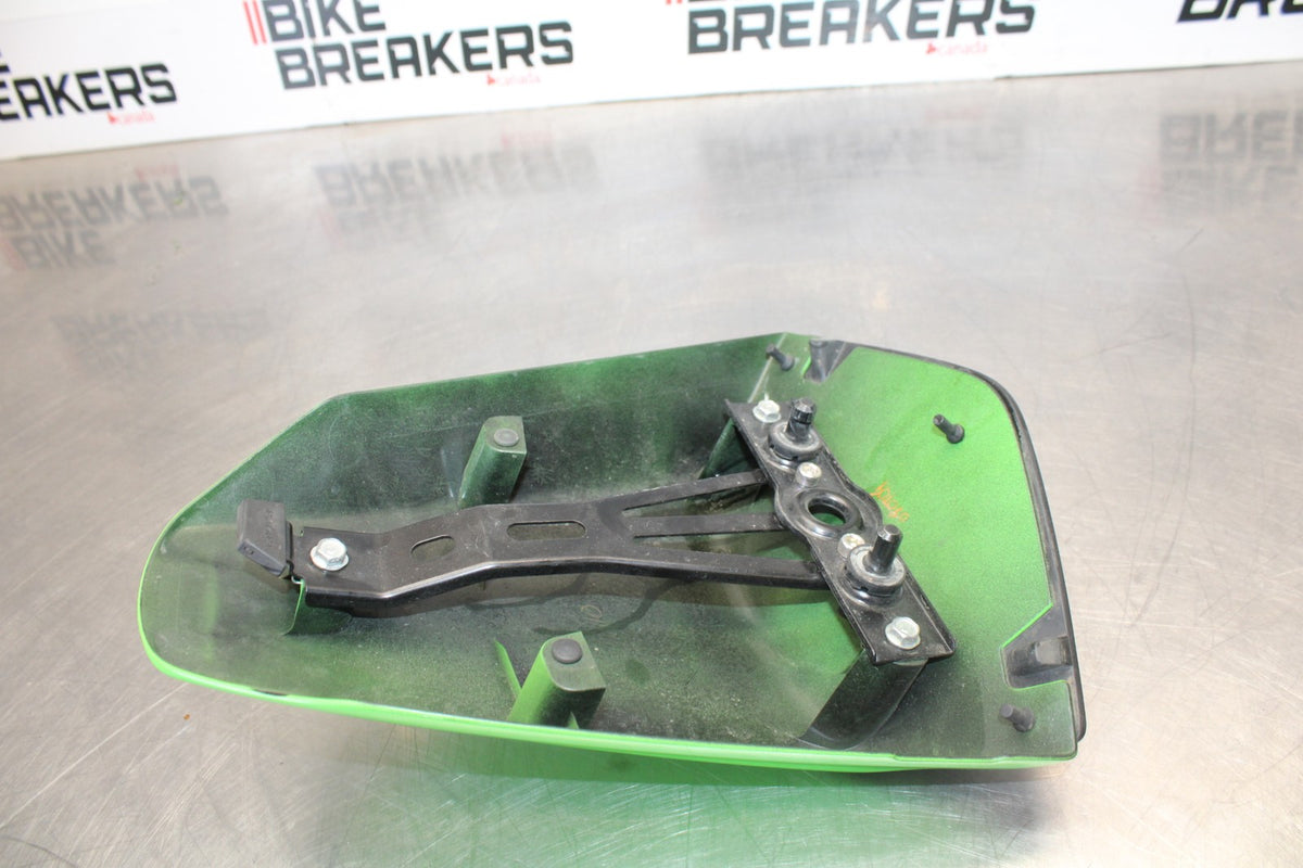 08 KAWASAKI NINJA ZX10R REAR BACK SEAT SOLO COWL FAIRING COVER BB902