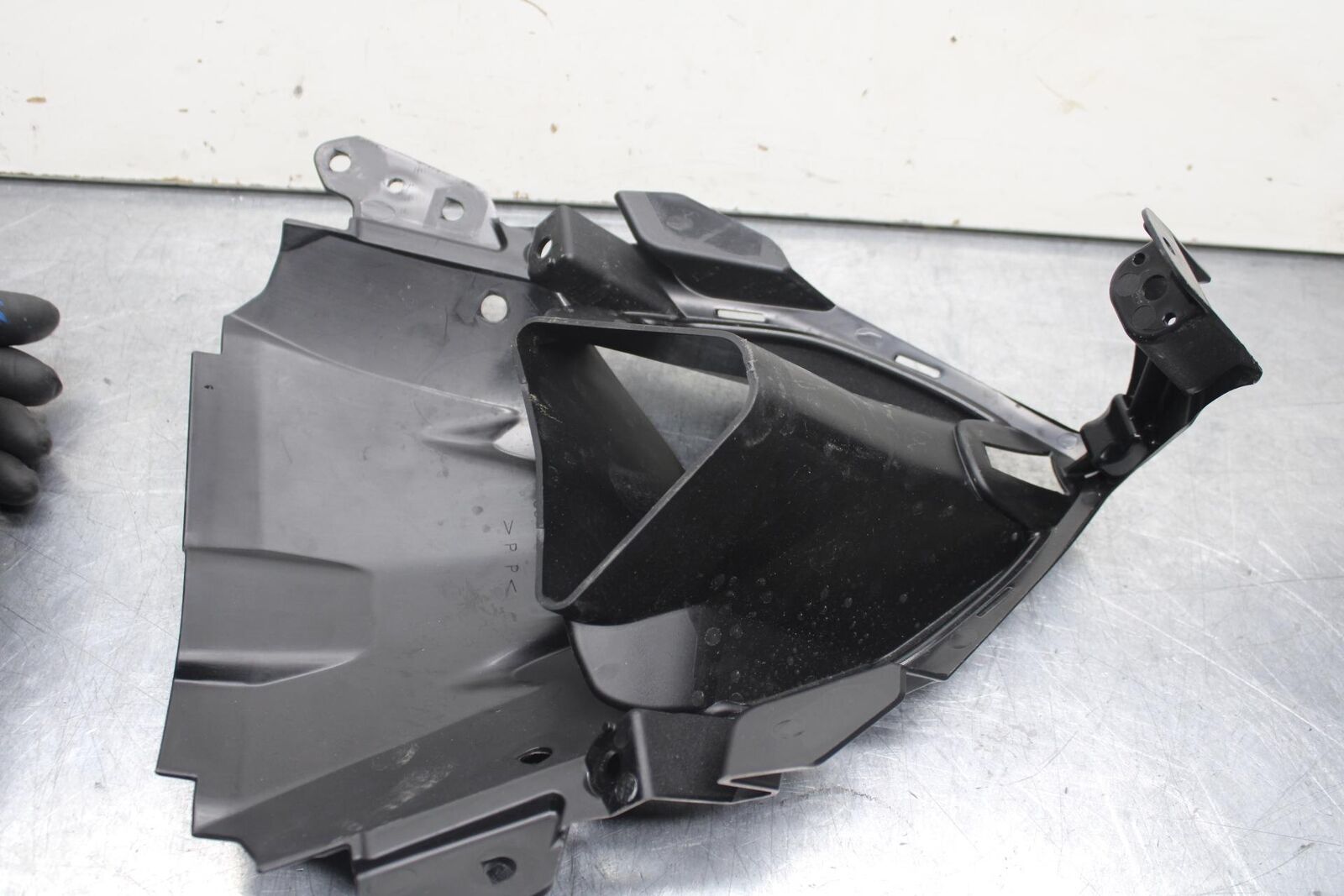 23 KAWASAKI NINJA ZX6R 636 FRONT INNER COWL FAIRING BB609