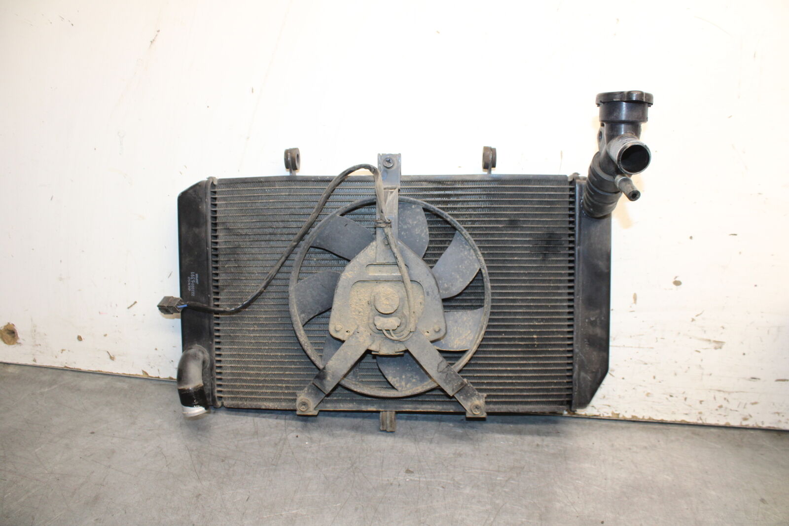 12-13 KAWASAKI Z1000 ENGINE RADIATOR MOTOR COOLER COOLING RADIATER BB743