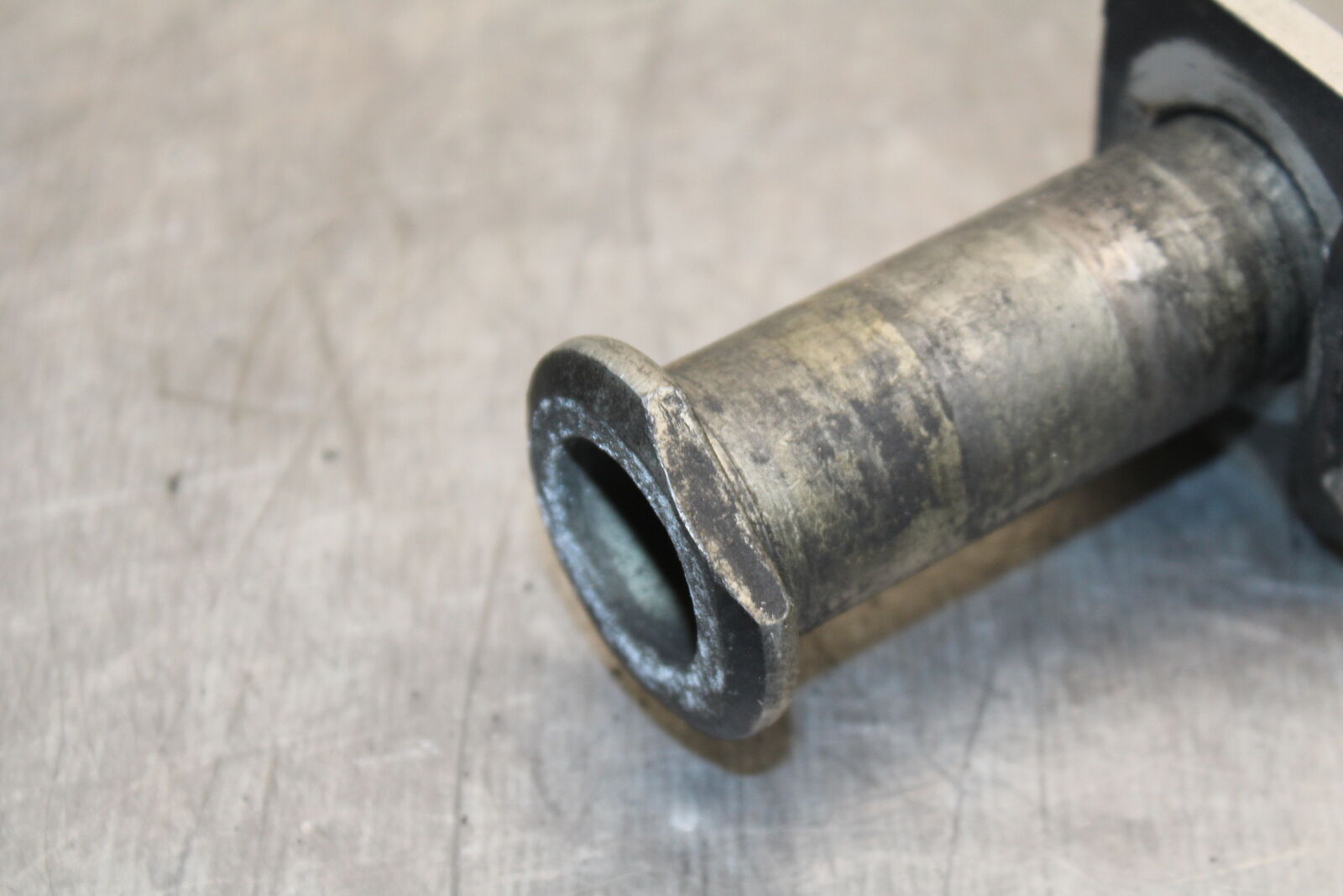 06-07 SUZUKI GSXR 600 REAR AXLE BACK WHEEL RIM PIVOT BOLT AXEL BB737