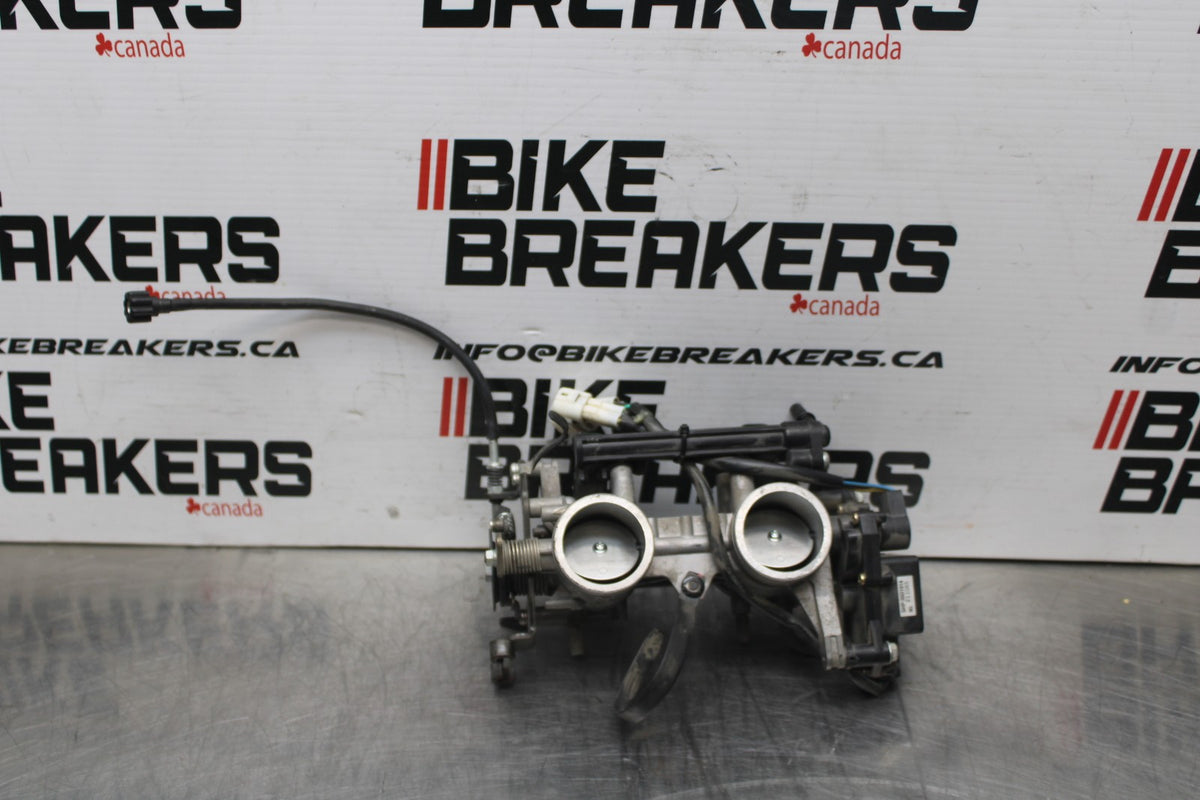 08 KAWASAKI NINJA 650 EX650 MAIN FUEL INJECTORS / THROTTLE BODIES BB797