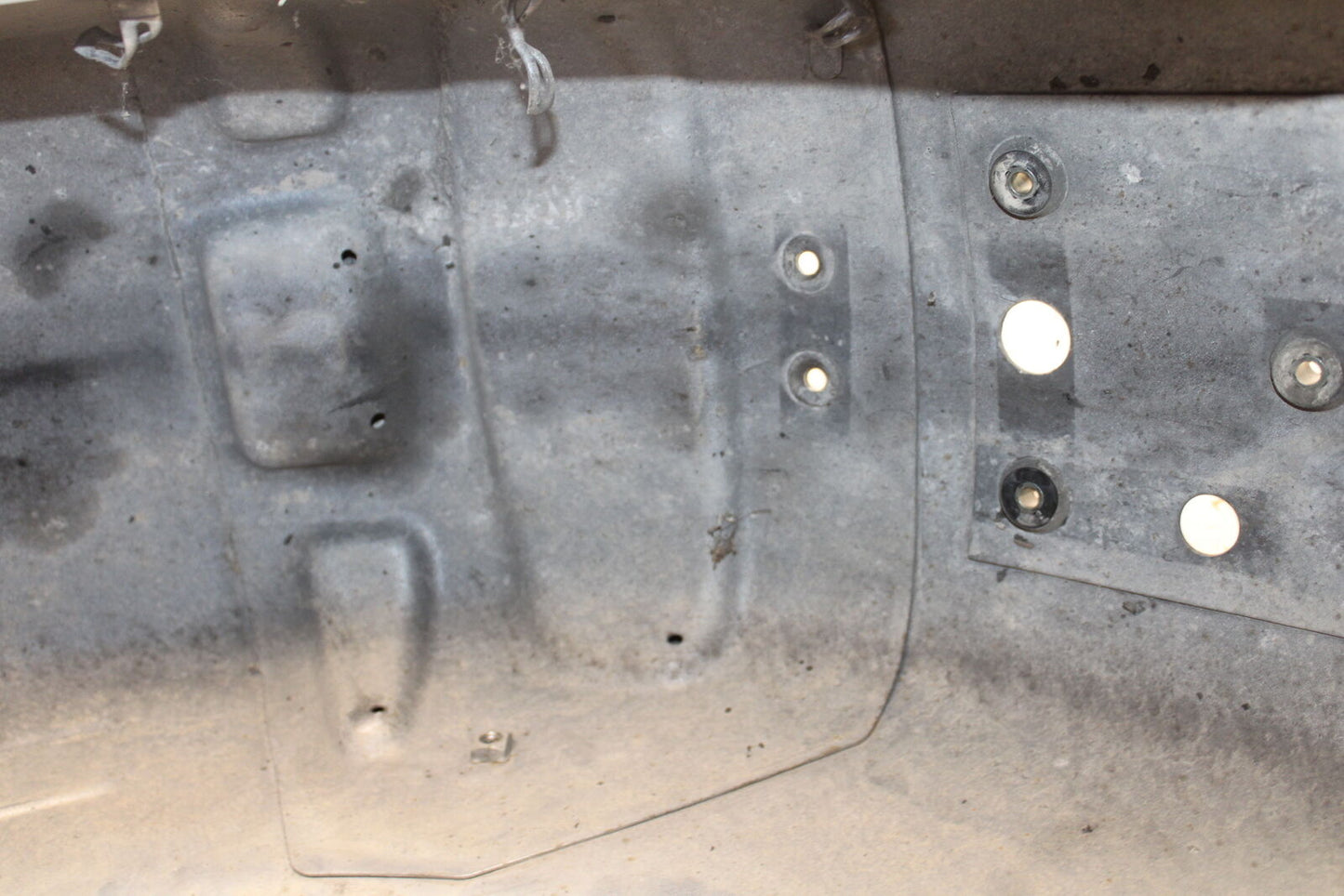 05-09 SUZUKI BOULEVARD C90 REAR BACK WHEEL FENDER MUD GUARD BB692