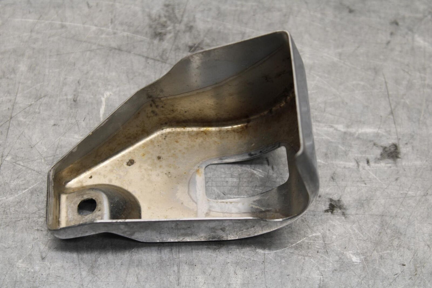 2005 Kawasaki Vulcan 1600 VN1600D Nomad REAR BACK BRAKE RESERVOIR COVER  BB556