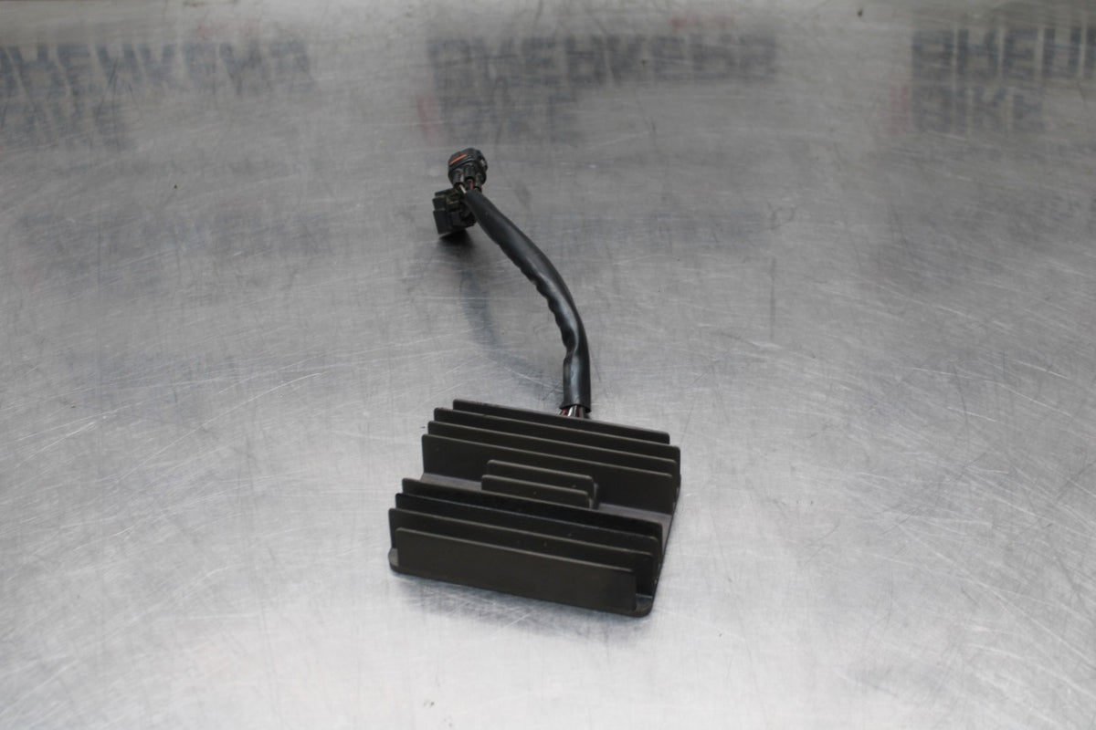 08-10 SUZUKI GSXR 600 RECTIFIER VOLTAGE REGULATOR BB835