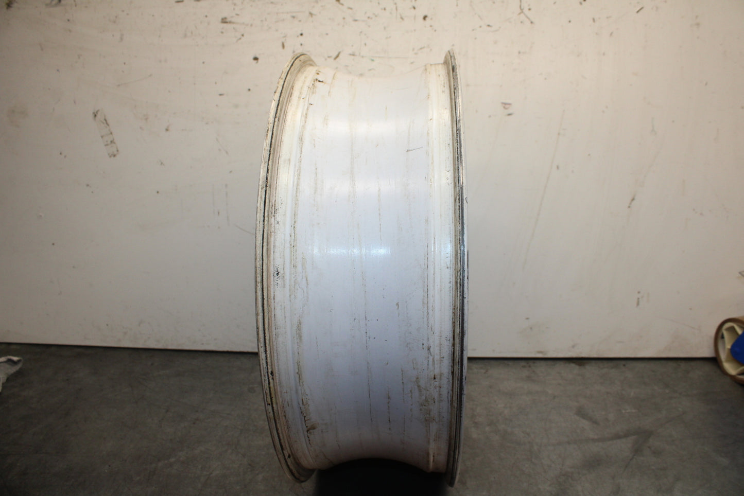 08-10 SUZUKI GSXR 600 REAR WHEEL BACK RIM BB753