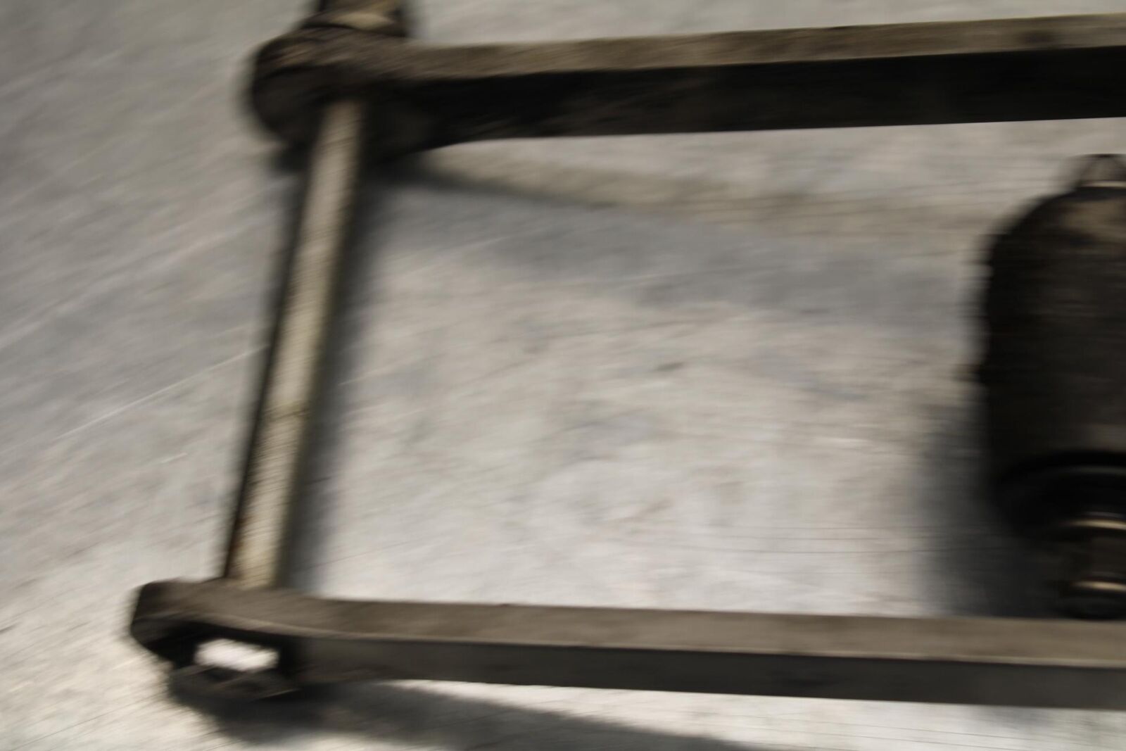 2000 Kawasaki Ninja ZX9R ZX900F REAR DOGBONE SHOCK LINKAGE LINK 39007-1287 BB70