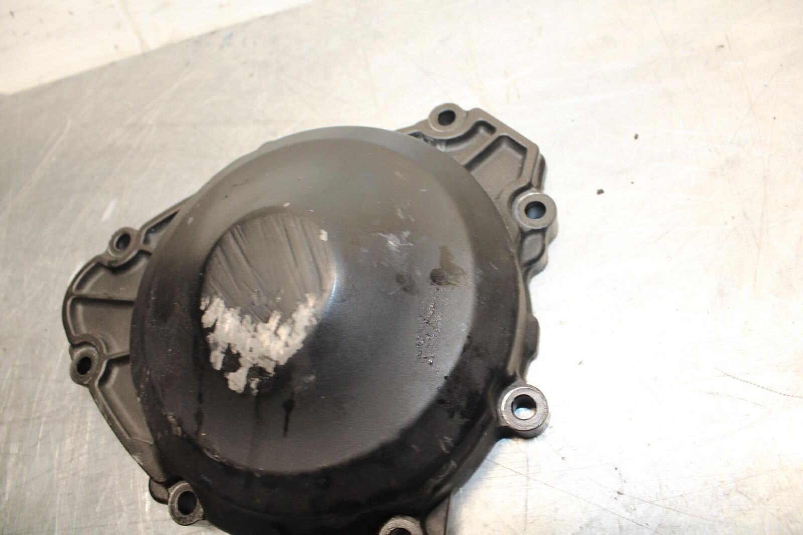 09-14 YAMAHA YZF R1 STATOR MAGNETO ALTERNATOR  COVER 14B-15411-00-00 BB471