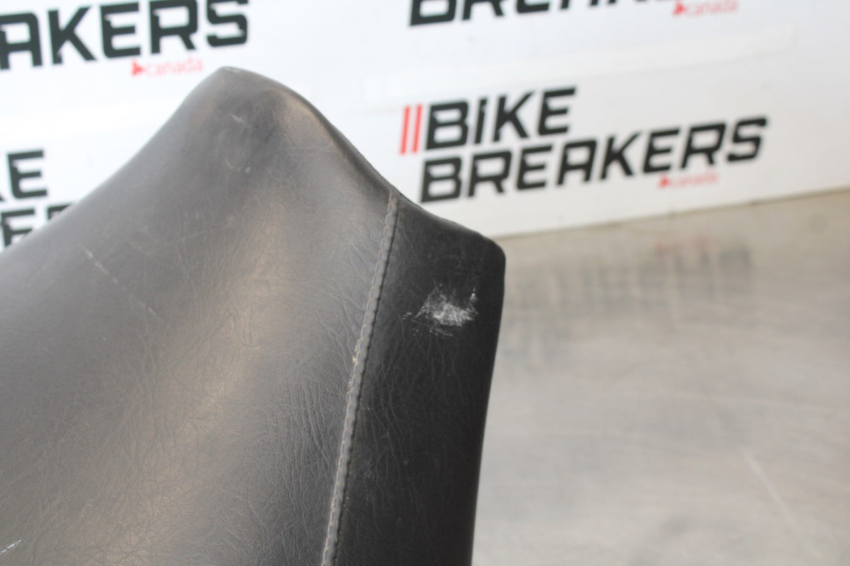 07 SUZUKI BOULEVARD M50 FRONT DRIVERS SEAT BB897