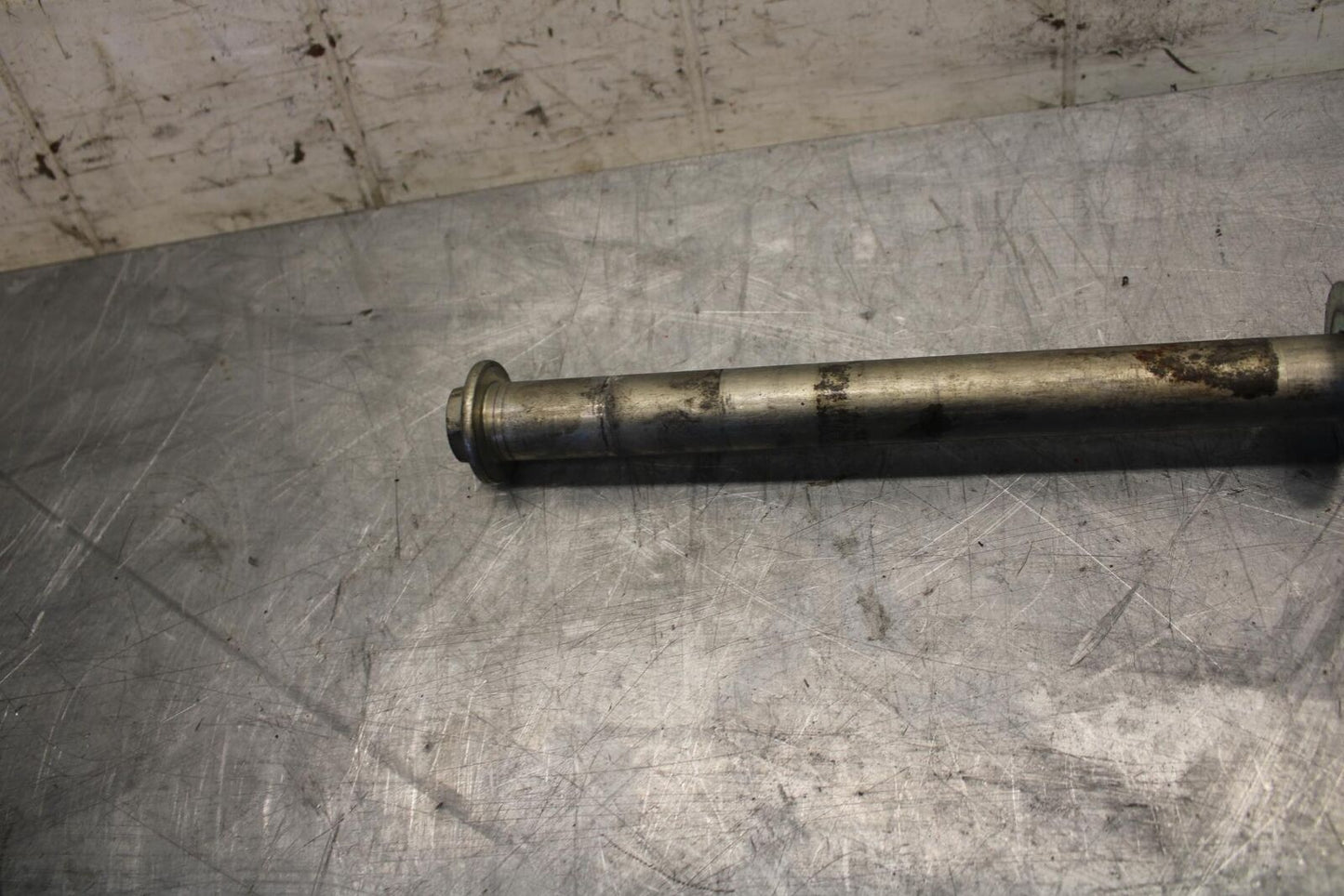 2017 Suzuki SV650X SV650AL7 ABS REAR AXLE BACK WHEEL RIM PIVOT BOLT AXEL BB512