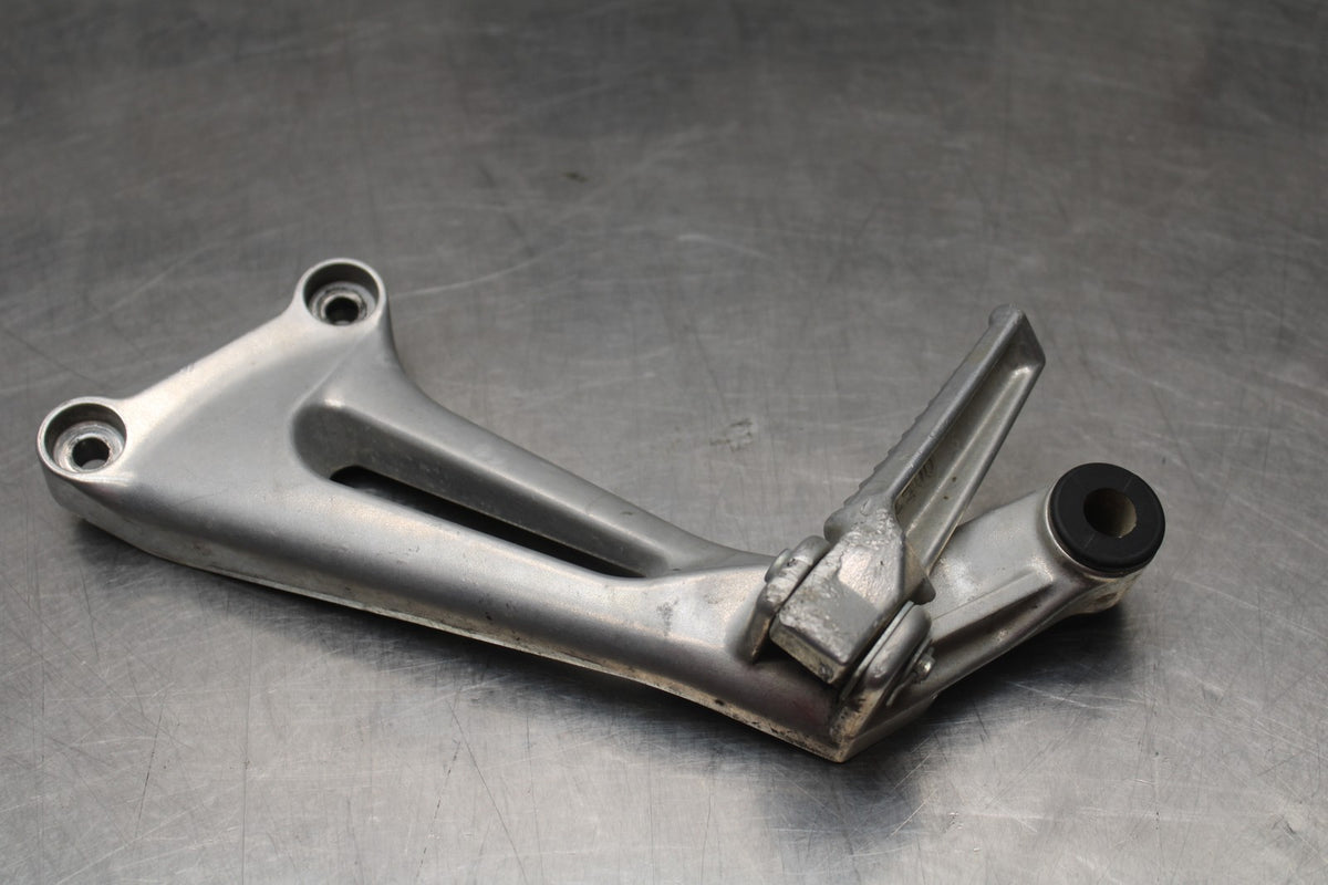 98-05 HONDA SUPER HAWK 1000 VTR1000F LEFT REAR BACK PASSENGER PEG BB821