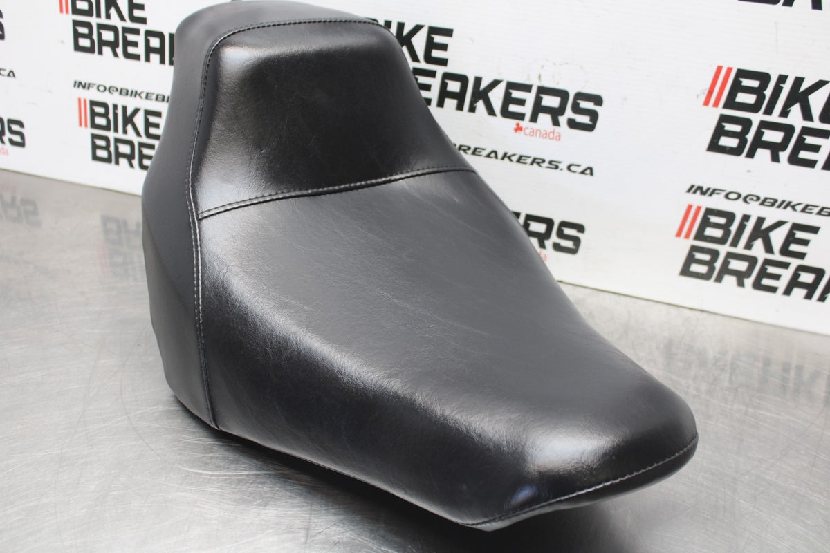 22 HARLEY-DAVIDSON SOFTAIL FRONT DRIVERS SEAT BB859