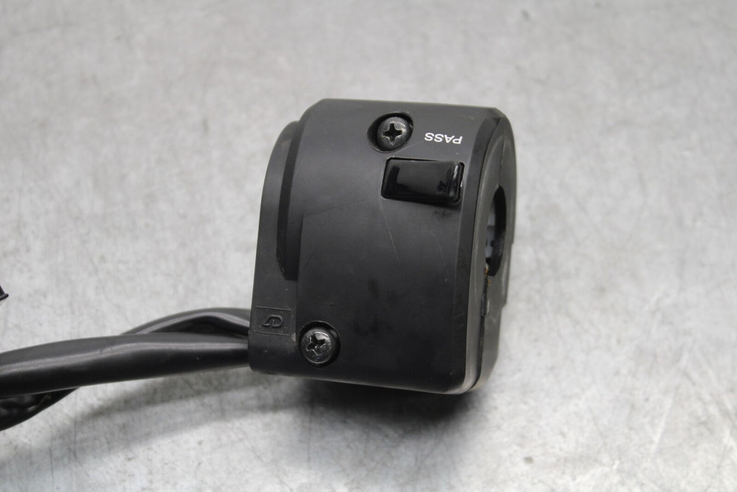 18-23 KAWASAKI NINJA 400 LEFT CLIP ON HANDLE HORN SIGNALS SWITCH SWITCHES BB660