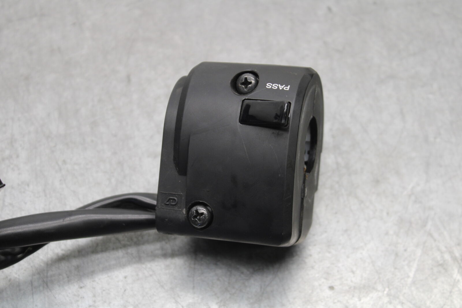 18-23 KAWASAKI NINJA 400 LEFT CLIP ON HANDLE HORN SIGNALS SWITCH SWITCHES BB660