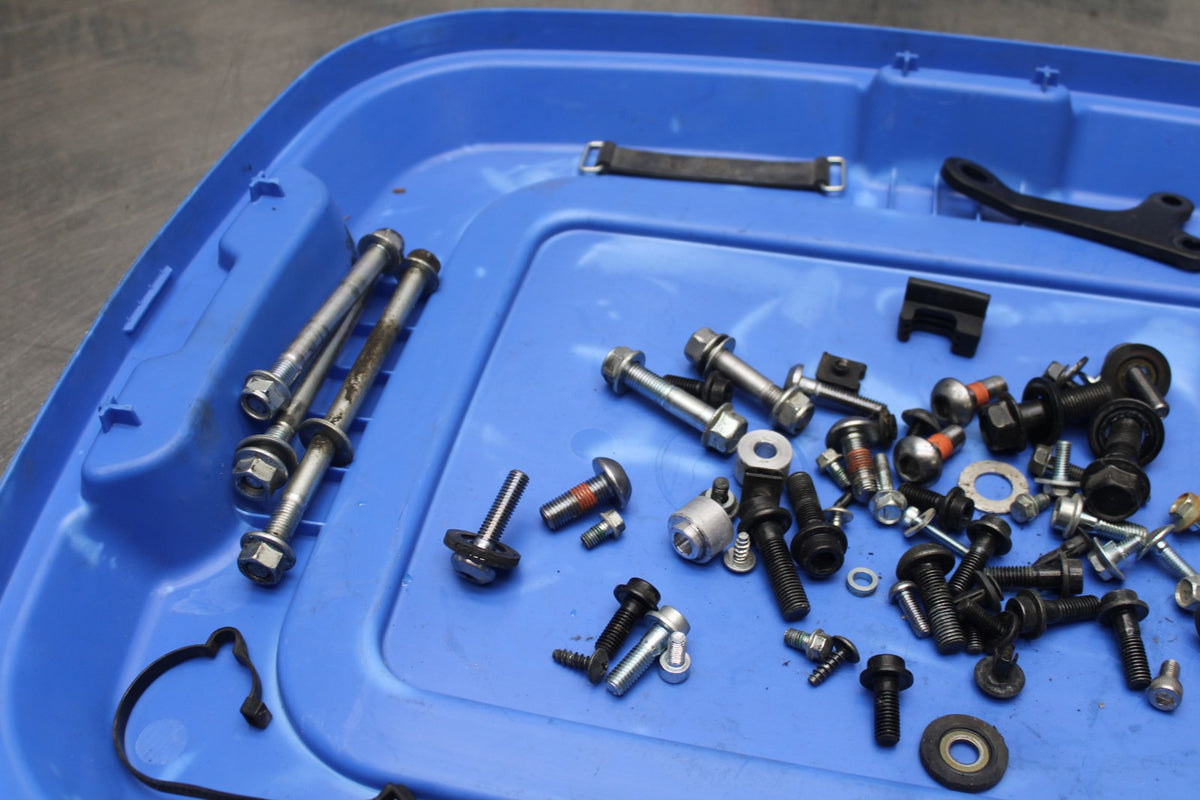 14-17 YAMAHA FZ07 MOUNTING BOLTS HARDWARE MOTOR SCREWS BB766