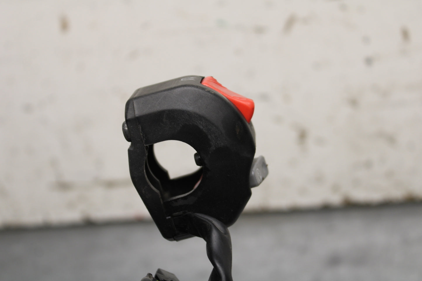 12-13 KAWASAKI Z1000 RIGHT CLIP ON HANDLE KILL OFF START SWITCH SWITCHES BB743