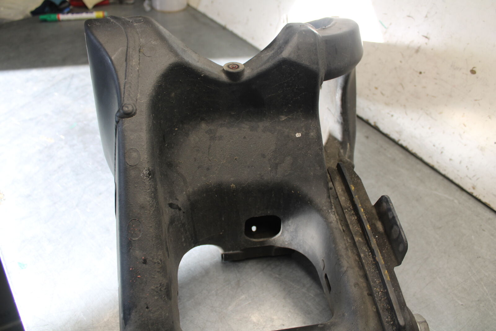 09-12 KAWASAKI NINJA ZX6R REAR SWINGARM BACK SWING ARM 33001-0212 BB698