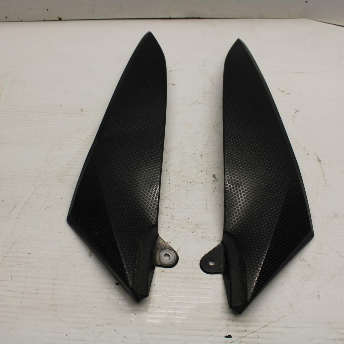 06 YAMAHA YZF R1 RIGHT LEFT  SIDE SEAT PANELS TRIMS COWLS FAIRINGS COVER BB282