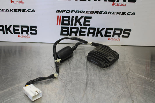 12-16 HONDA CBR1000RR RECTIFIER VOLTAGE REGULATOR BB157