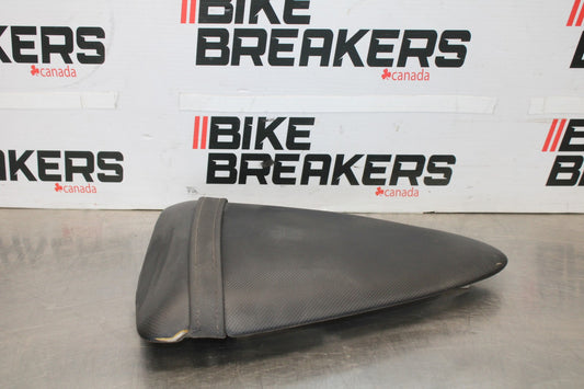 07-08 KAWASAKI NINJA ZX6R REAR BACK PASSENGER TANDEM SEAT SADDLE PILLION BB896