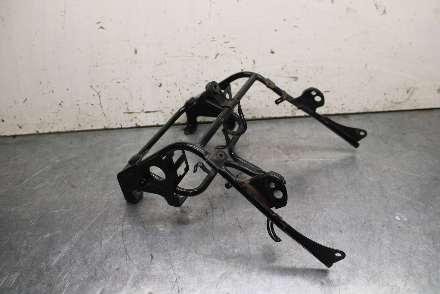 84 HONDA INTERCEPTOR 750 VF750F UPPER FAIRING MIRROR GAUGES STAY BRACKET BB108
