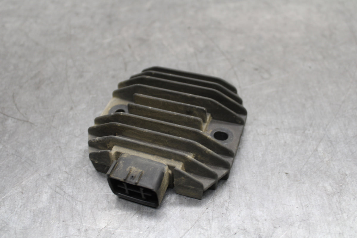 02-03 YAMAHA V STAR 1100 RECTIFIER VOLTAGE REGULATOR BB124