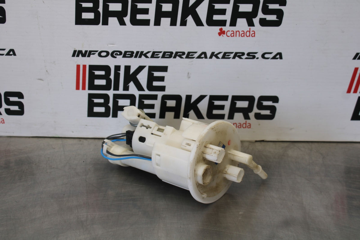 15 TRIUMPH TIGER 800 FUEL PUMP GAS PETROL SENDER UNIT BB873