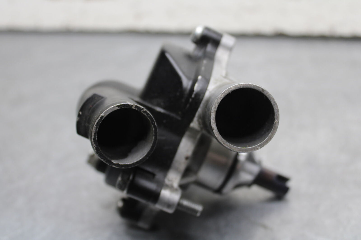 06-07 SUZUKI GSXR750 ENGINE WATER COOLANT PUMP  17400-01H00 BB670