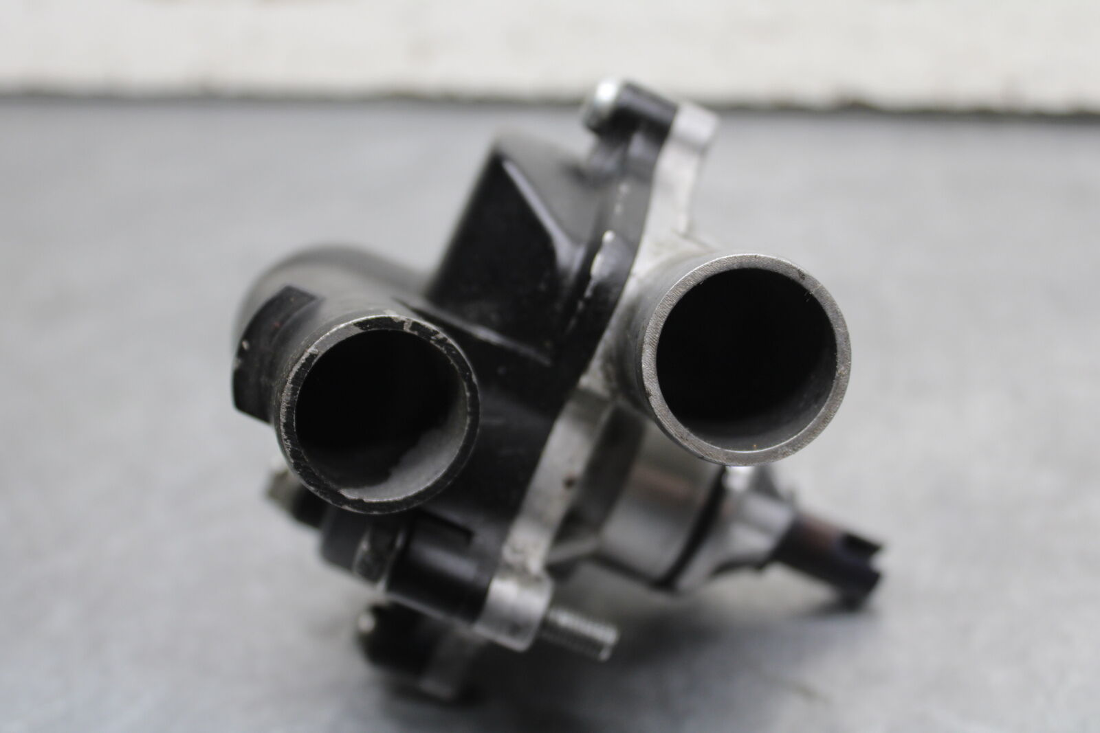 06-07 SUZUKI GSXR750 ENGINE WATER COOLANT PUMP  17400-01H00 BB670