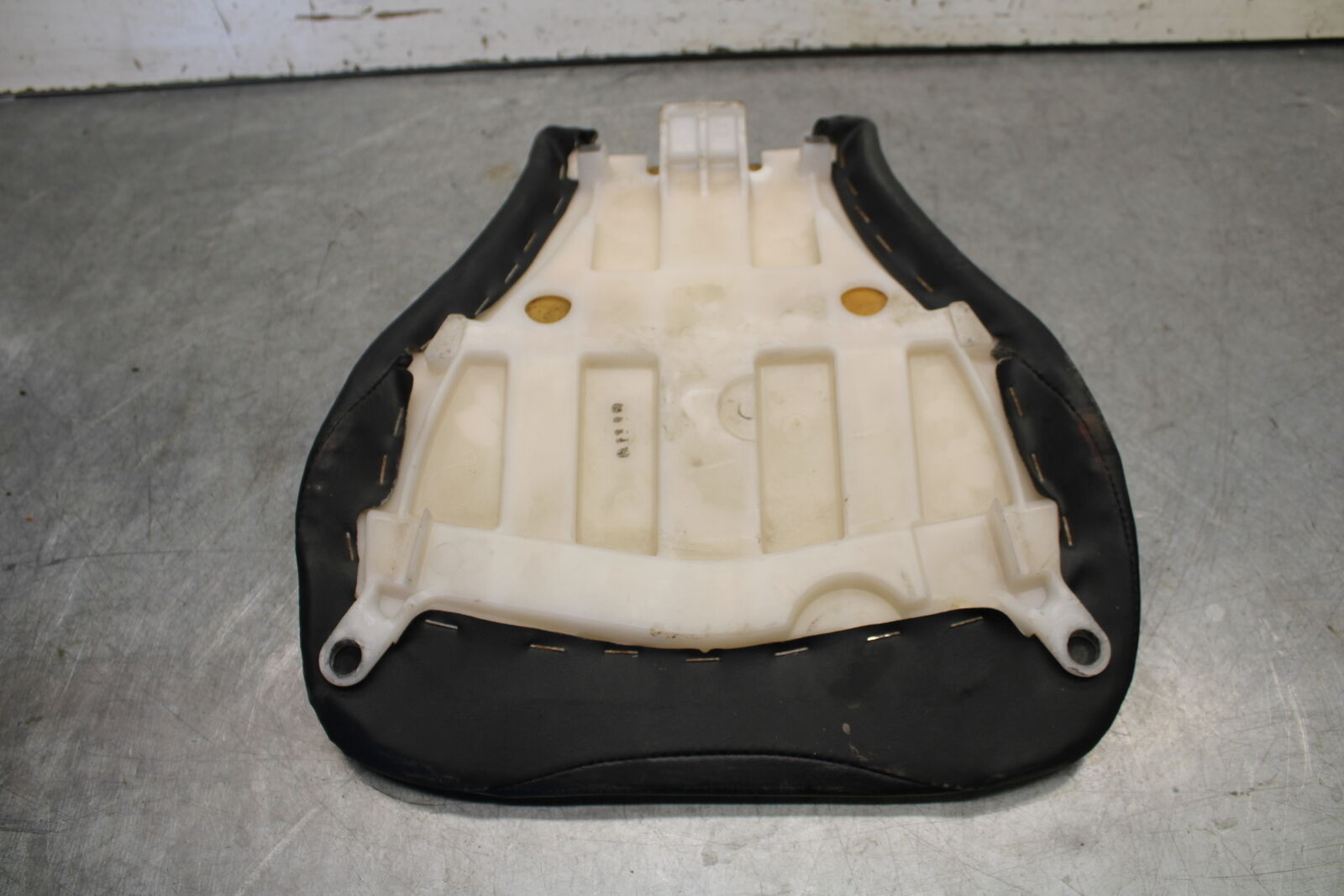 07-12 HONDA CBR600RR FRONT DRIVERS SEAT PAD SADDLE PILLION 77100-MFJ-D01 BB672