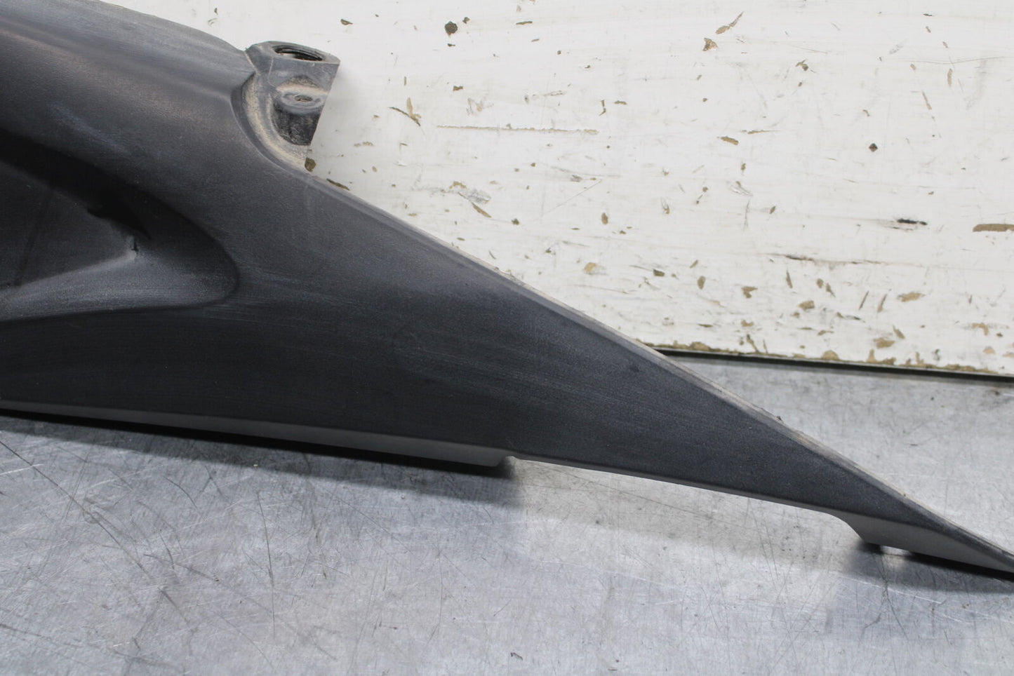 05-06 HONDA CBR600RR LEFT FRONT SIDE SEAT SADDLE PANEL TRIM COWL FAIRING BB739