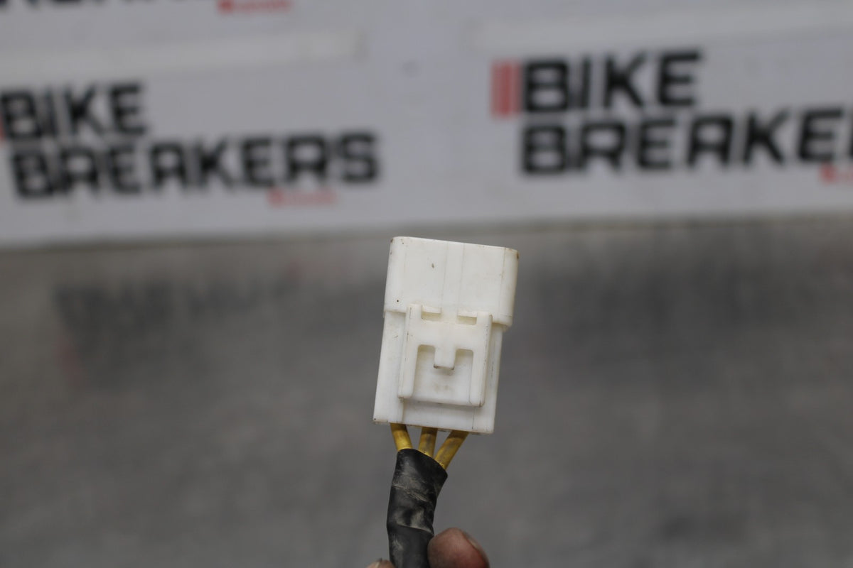 16 APRILIA TUONO V4 1100 RECTIFIER VOLTAGE REGULATOR BB905