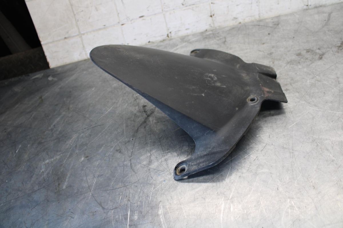 2011 Honda CBR600RR REAR BACK WHEEL TIRE HUGGER FENDER 80120-MFJ-A40 BB520