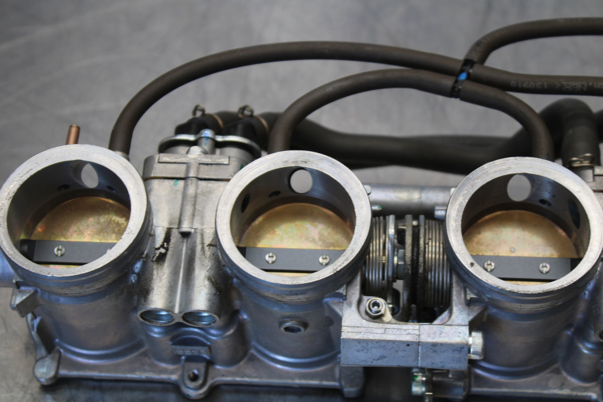 12-16 HONDA CBR1000RR THROTTLE BODIES BB157