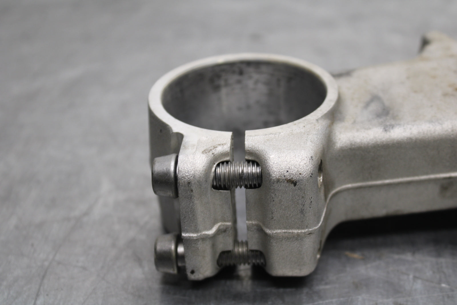 13-18 KAWASAKI NINJA ZX6R FRONT FORKS CLAMP LOWER TRIPLE TREE STEM BB130