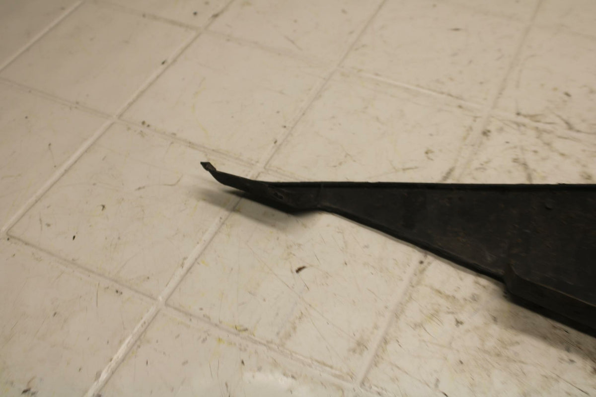 05-06 HONDA CBR600RR RIGHT FRONT SIDE SEAT SADDLE PANEL TRIM COWL FAIRING BB399