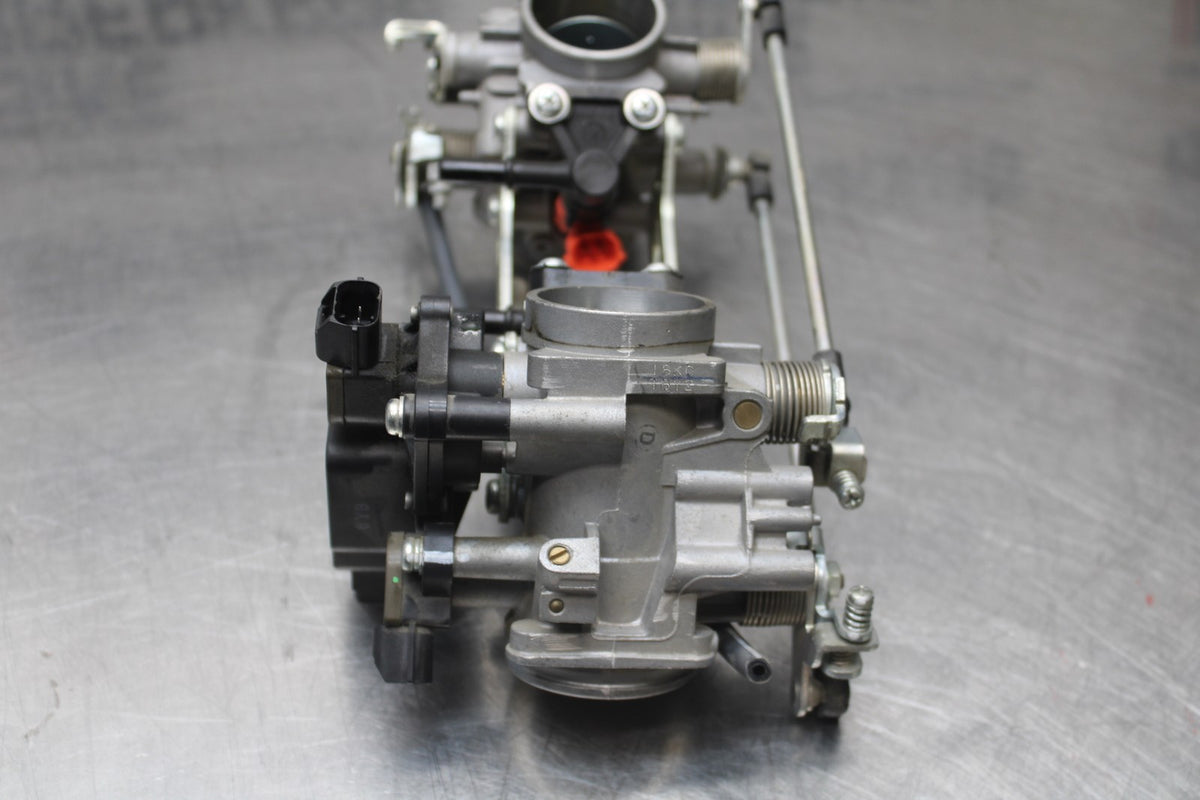 17-24 SUZUKI SV650 MAIN FUEL INJECTORS / THROTTLE BODIES BB829