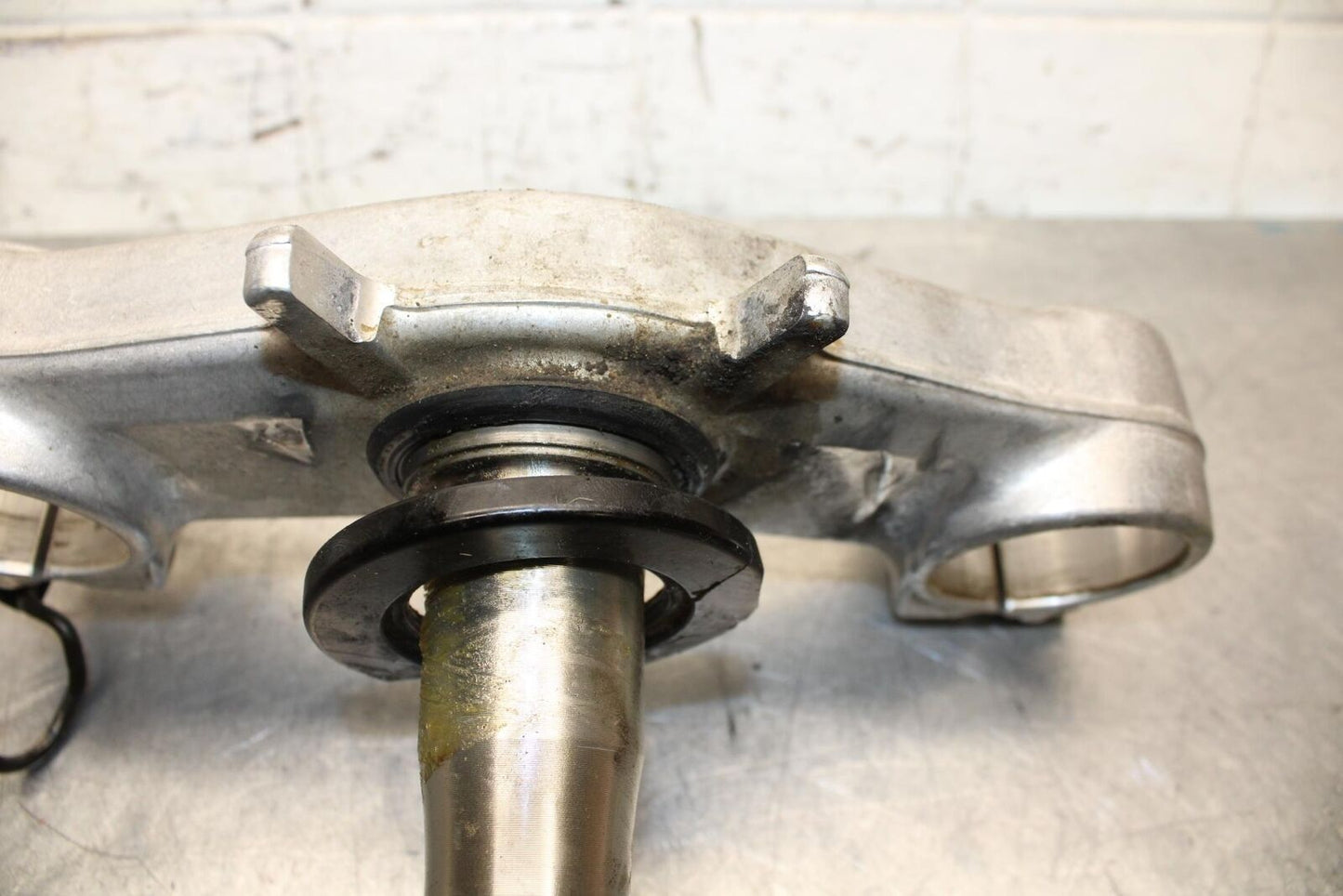 2003 Kawasaki Ninja ZX6RR ZX600K FRONT FORKS CLAMP LOWER TRIPLE TREE STEM BB66