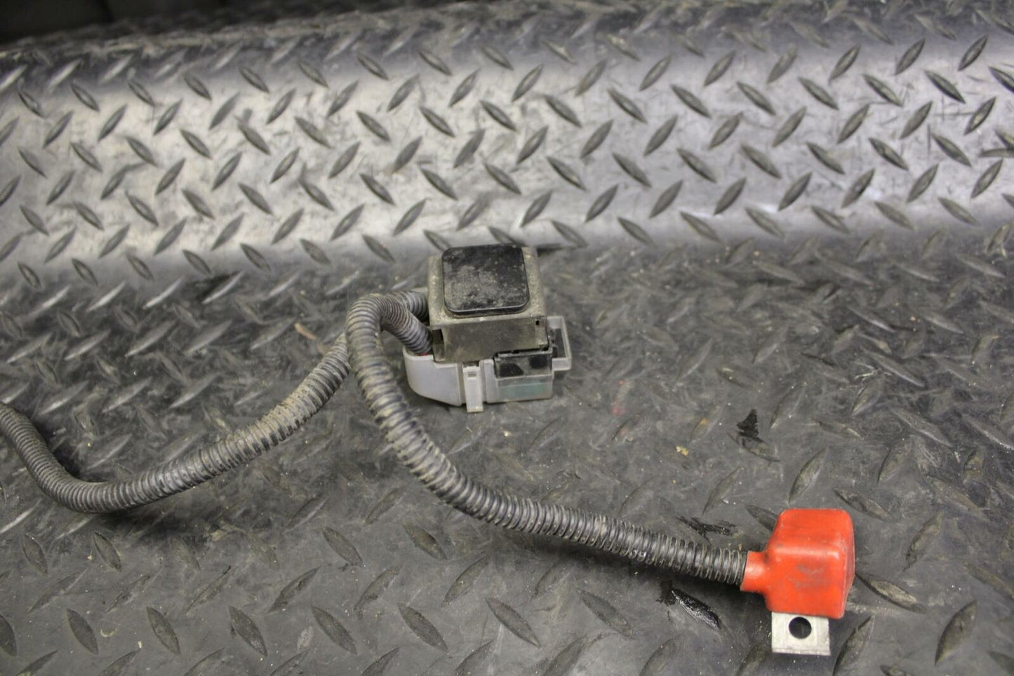 05-06 SUZUKI KATANA 750 GSX750F ENGINE STARTER RELAY STARTING MOTOR SWITCH bb166