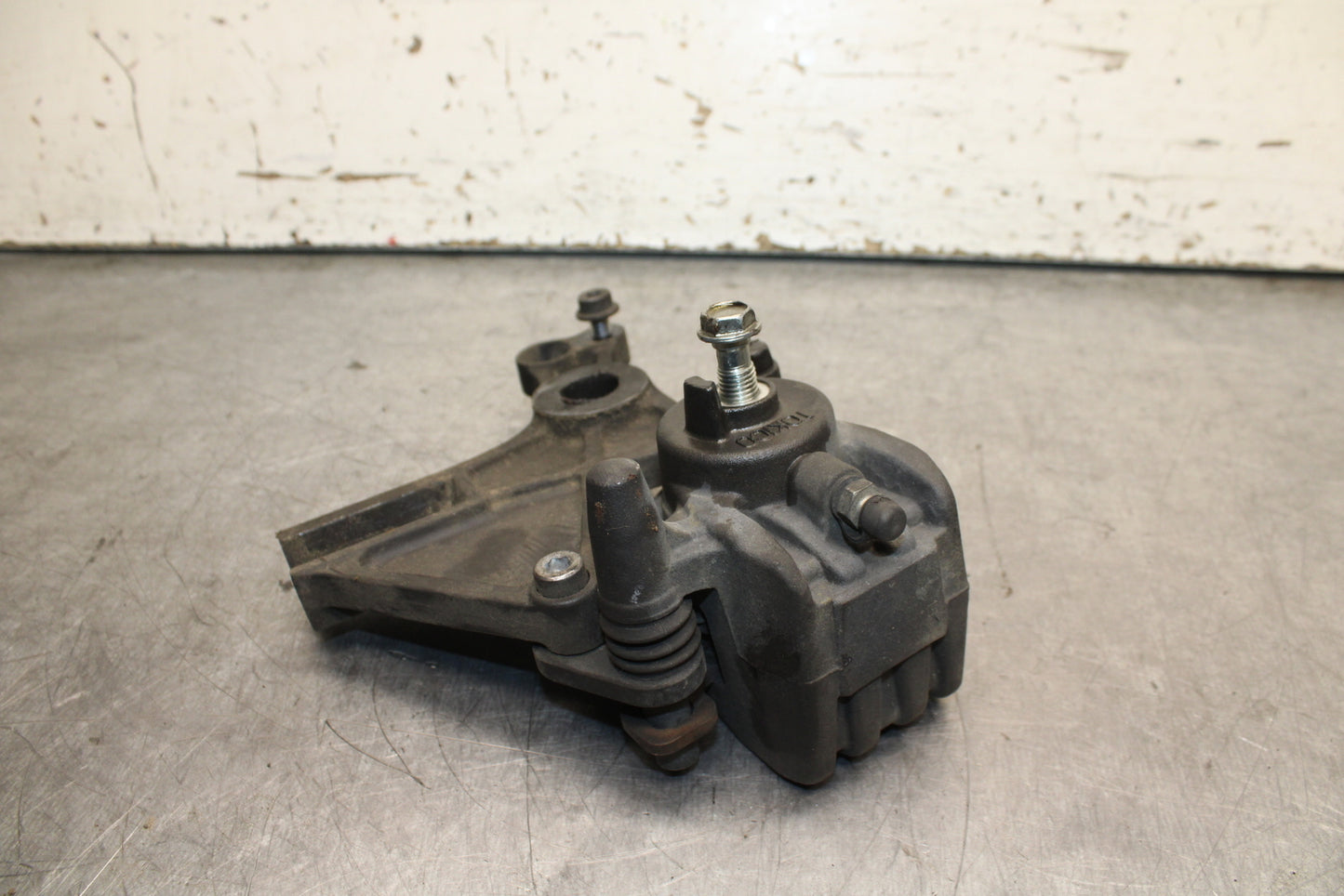 14-15 KAWASAKI NINJA 650 EX650F ABS REAR BRAKE CALIPER W MOUNT BRACKET BB741