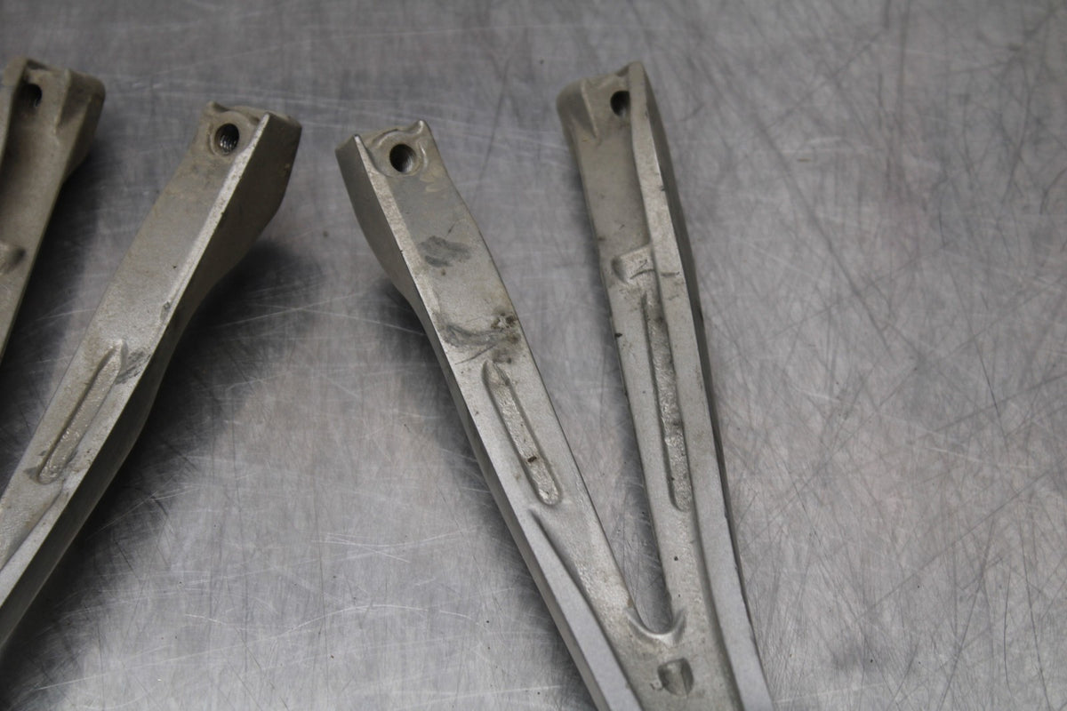 04-05 YAMAHA YZF R1 REAR BACK PASSENGER PEG SET PAIR BB173