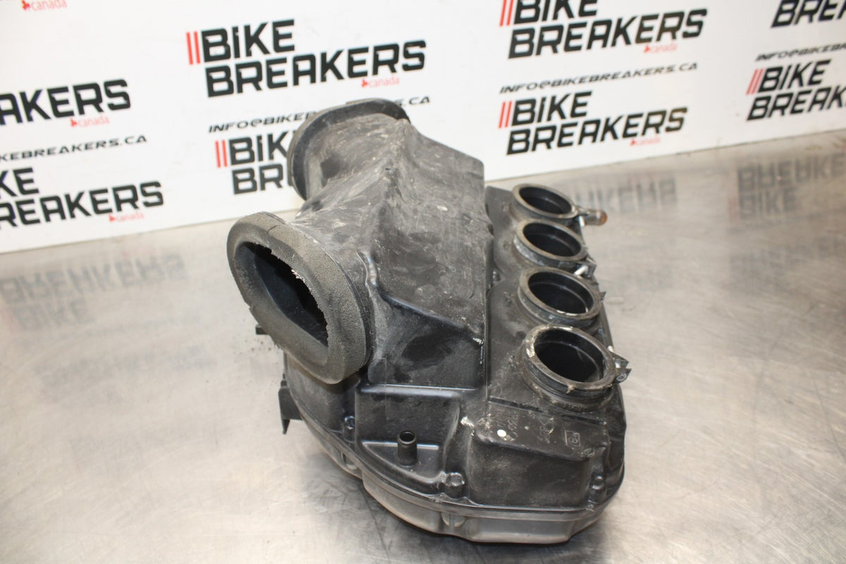 06-07 SUZUKI GSXR600 AIRBOX AIR INTAKE FILTER BOX BB836